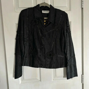 An age Black Jacket Size Small